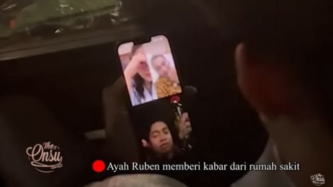 Betrand Peto menangis saat video call dengan Ruben Onsu yang dirawat di rumah sakit [YouTube: The Onsu Family]