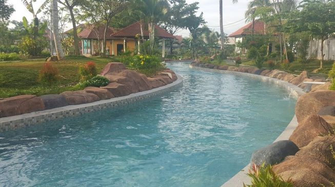 Kolam renang arus di Dayang Resort. [Istimewa]