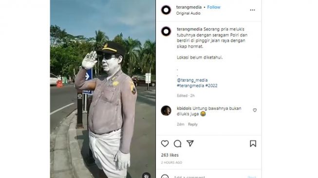 Pria Dilukis Mirip Polisi. [Instagram]