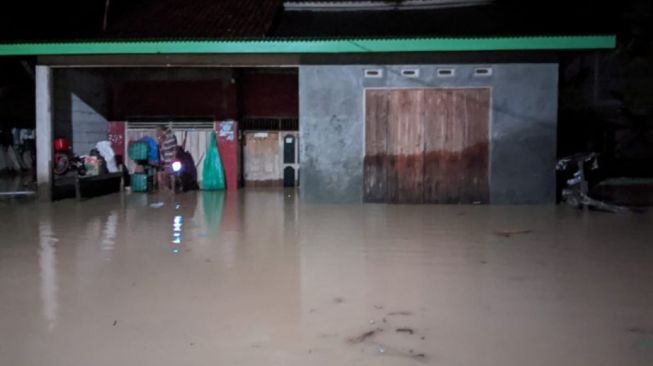 Hujan Lebat Melanda Cilacap, Sembilan Desa Banjir dan Dua Desa Terjadi Tanah Longsor