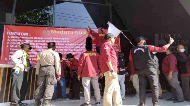 Giliran Ormas Madura Minta Pemkot Surabaya Cabut Izin Holywings dan Minta Polisi Tangkap Bosnya