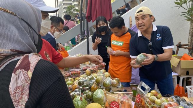 Tingkatkan Daya Saing Produk Lokal, LPDB-KUMKM Kolaborasi dengan Sarinah