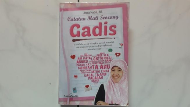 Catatan Hati Seorang Gadis: Pahit Manis Kisah Para Gadis dalam Buku