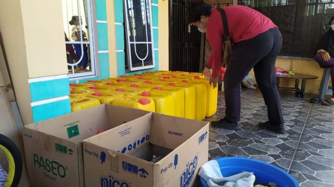 Tanjungpinang Terapkan Beli Minyak Goreng Pakai PeduliLindungi dan KTP, Masyarakat: Susah, Mau Tak Mau tapi Butuh