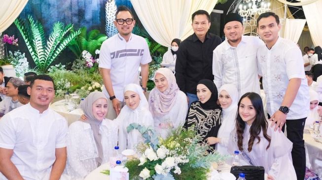 Momen Juragan 99 Gelar Syukuran Jelang Haji (instagram/@shandypurnamasari)