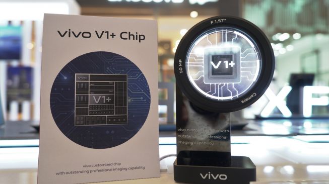 Vivo V1+ Chip dipamerkan dalam acara Vivo Technology Week 2022 Unfold Excellence yang digelar di Jakarta, Rabu (29/6/2022). [Vivo Indonesia]