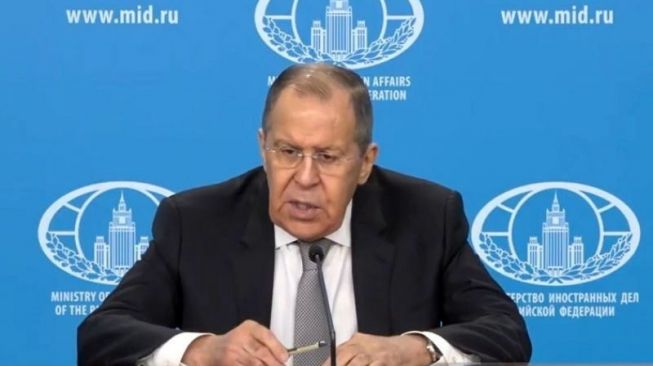 Moskow Bantah Menlu Rusia Sergei Lavrov Dibawa ke RS Setelah Tiba di Bali