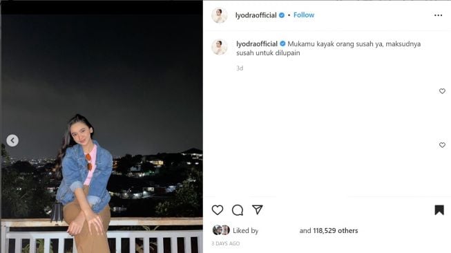 Foto: Lyodra Ginting Pamer OOTD Latar Belakang Malam, Tas dari Ayang Jadi Sorotan (instagram/lyodraginting)