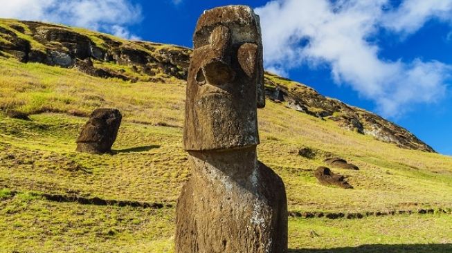 10 Fakta Menarik Patung Moai, Dijadikan Emoji di Media Sosial