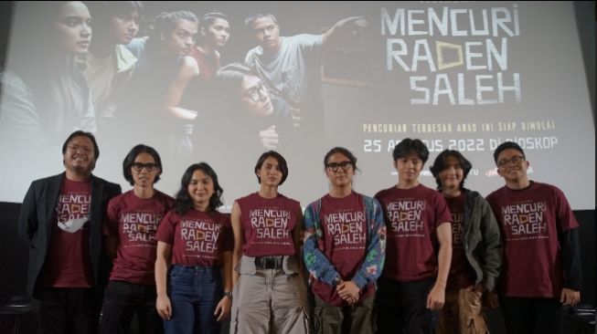 cast, sutradara dan produser FIlm Mencuri Raden Saleh [Visinema Pictures]