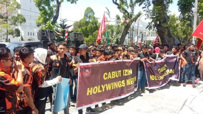 Sapma PP Geruduk Kantor Edy Rahmayadi, Minta Holywings Ditutup