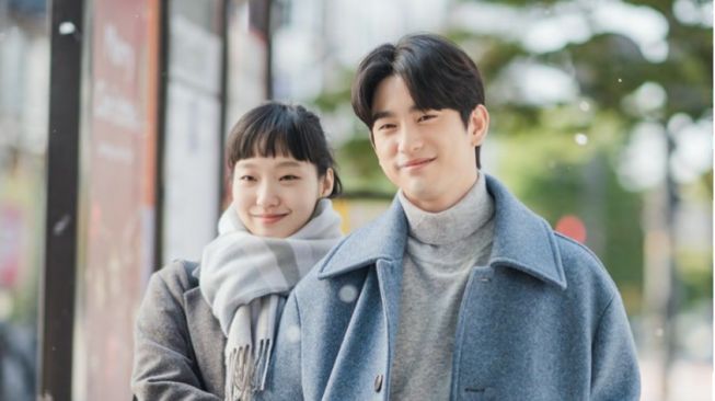 Preview Drama Korea Yumis Cells 2 Kim Go Eun Dan Jinyoung Pamerkan Adegan Romantis