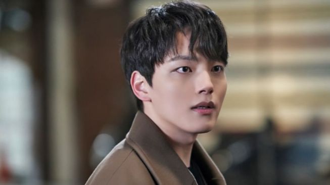 Meski Dibintangi Yeo Jin Goo, Link: Eat Love Kill Raih Rating Rendah, Kenapa?