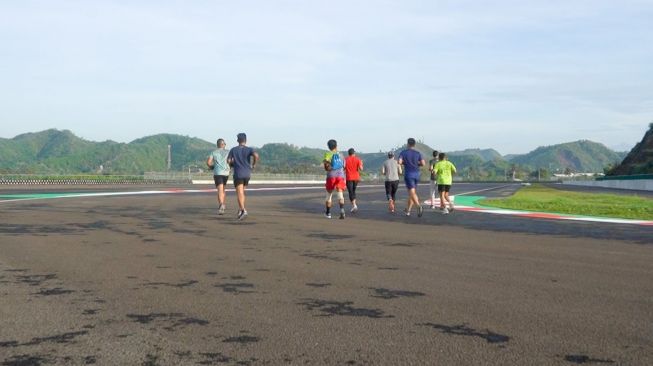 Asyik! Masyarakat Bisa Nikmati Sirkuit Mandalika Mulai Bulan Depan, Segini Tarifnya