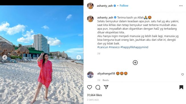 Foto: Pamer Potret di Pantai Mexico, Ashanty Disanjung Seperti ABG saat Pakai Dress Pantai (instagram/ashanty_ash)