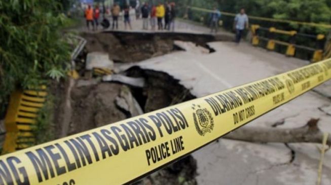 Jalur Penghubung Kota Kupang dan Malaka Terputus karena Diterjang Banjir