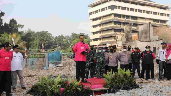 Gubernur DKI Jakarta Anies Baswedan kembali membangun Pasar Gembrong, Jatinegara, Jakarta Timur yang terbakar dua bulan lalu. (Foto dok. Pemprov DKI)