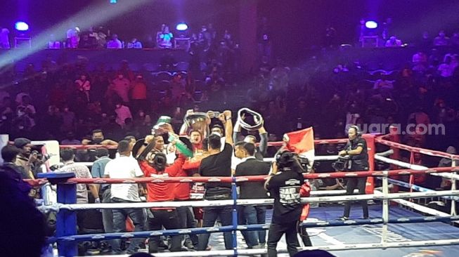 Menang TKO Atas Panya Uthok, Daud Yordan Pertahankan Gelar WBC Asia