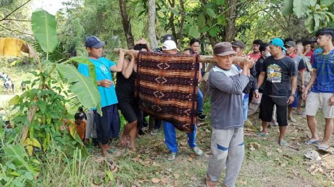 Kasihan! Pergi dari Rumah, Bocah Yatim Ditemukan Pencari Biawak Mengapung di Sungai