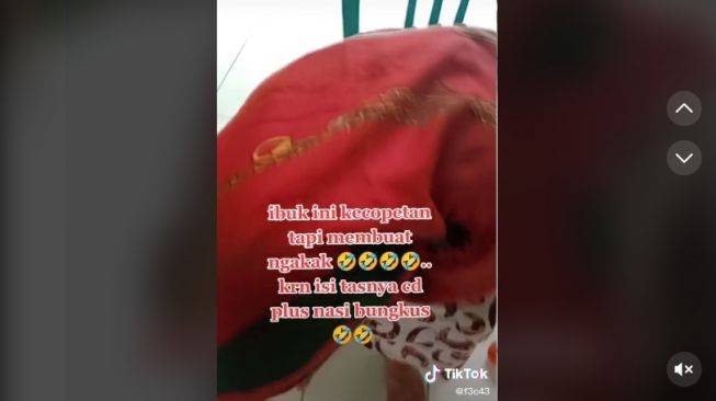 Tangkapan layar video. [TikTok/@f3c43]