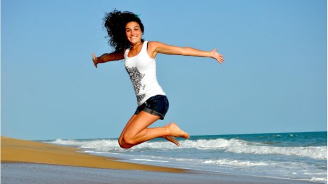 5 Cara Sederhana agar Hidup Lebih Bahagia, Hargai Orang Sekitar