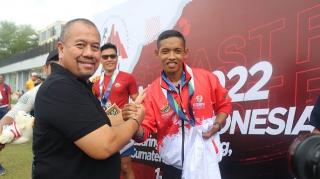Medali Emas Lari Trail 40 Km Fornas VI Palembang Diraih Sumut