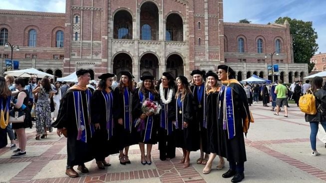 Potret Wisuda Doktoral Alfandy Trio Kwek Kwek di Amerika Serikat (Instagram/@alfandynp)