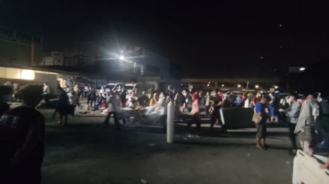 Puluhan Pasien RS Siloam Palembang Dievakuasi karena Kebakaran, Mereka Ditempatkan di Tempat Parkir
