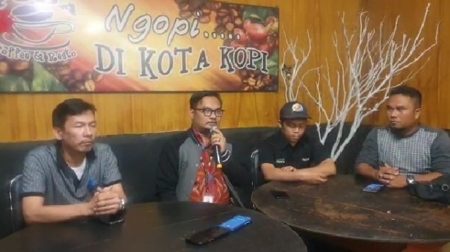 Viral Video Petugas dan Pelanggan Ribut karena Meterai, Pos Indonesia Langsung Minta Maaf dan Copot KCP Sidikalang