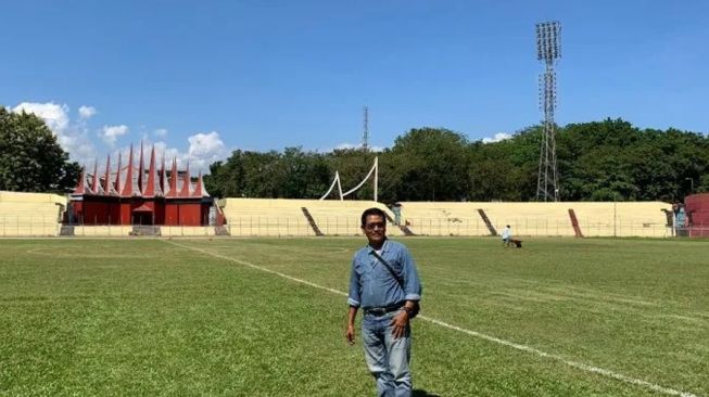 Jelang Liga 2, Semen Padang FC Jajal 2 Tim Sepak Bola Sekaligus di Stadion Haji Agus Salim