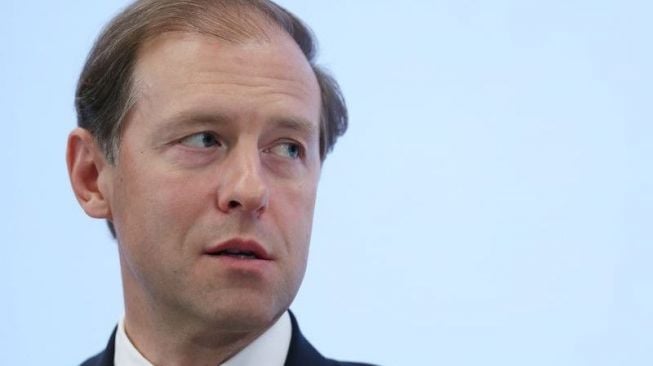 Dokumentasi Menteri Perindustrian dan Perdagangan Rusia Denis Manturov menghadiri sesi Forum Ekonomi Internasional St. Petersburg (SPIEF) di Saint Petersburg, Rusia, 4 Juni 2021 [ANTARA/REUTERS/Evgenia Novozhenina].