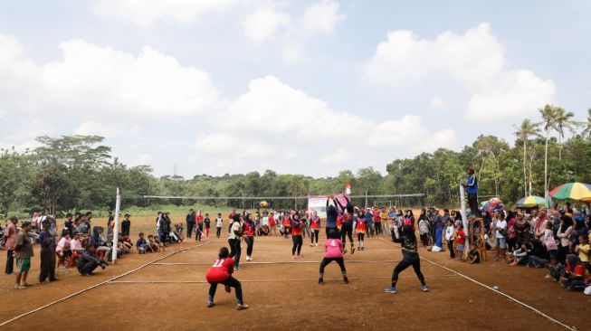 Lewat Turnamen Voli, Srikandi Banten Perkenalkan Sosok Ganjar Pranowo