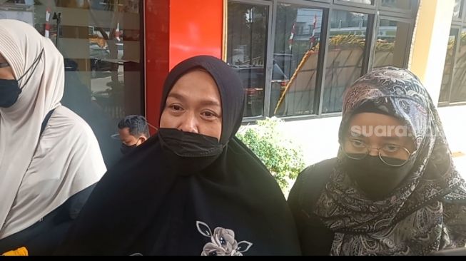 Sebut Pihak SMAN 70 Lepas Tangan, Ibu Tersangka Kasus Keroyok Adik Kelas: Kami Bakal Sujud karena Anak Kami Salah