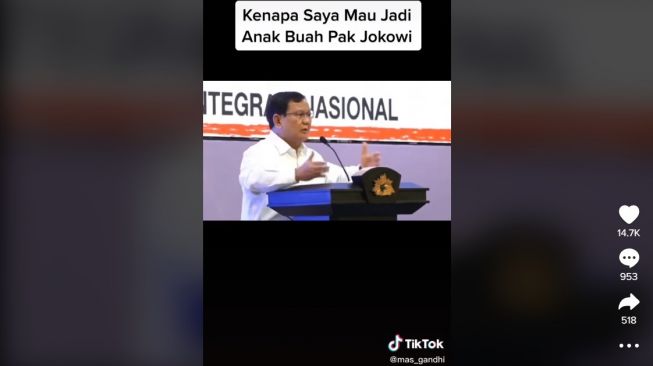 Tangkapan layar video pidato Prabowo Subianto saat menjelaskan dunia kaget melihatnya menjadi menteri pertahanan. [TikTok]