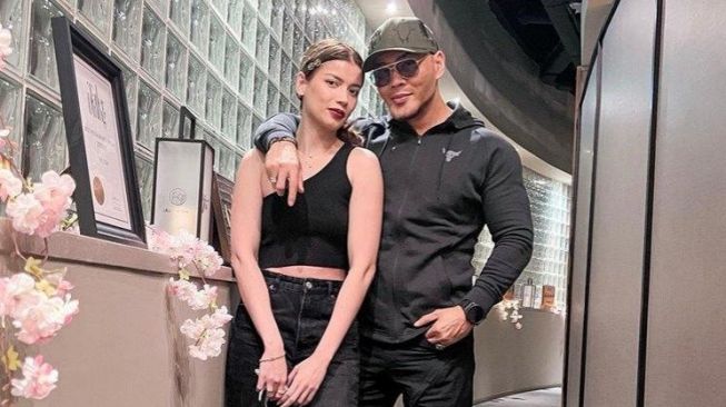 Deddy Corbuzier Sebut Akan Bahagia Jika Nikahi Jessica Iskandar