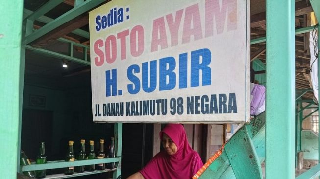 Warung Soto Ayam Kampung Legendaris di Jembrana, Hanya 3-4 Jam Langsung Ludes