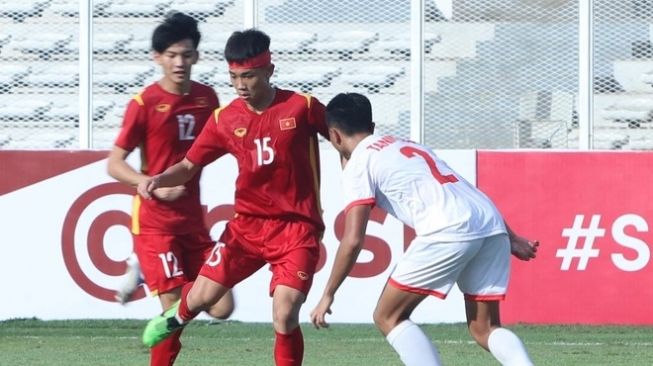 Striker Vietnam U-19 Alami Cedera Lawan Filipina U-19, Kepalanya Dapat 5 Jahitan