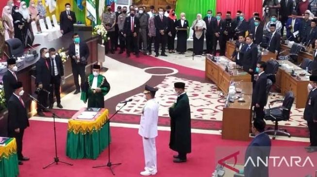 Resmi Dilantik Mendagri, Pj Gubernur Aceh Diminta Fokus Program Pendidikan dan Kesehatan