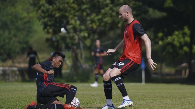 Striker Persija Jakarta, Michael Krmencik saat sedang berlatih (Dok. Persija).