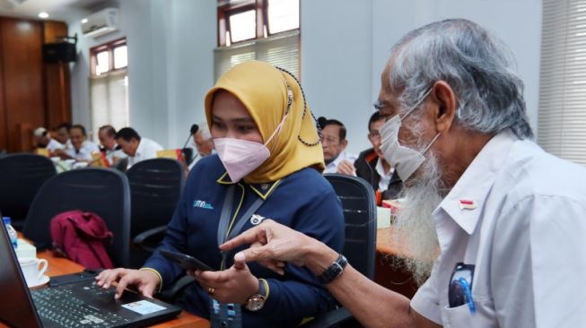 Peserta Pensiun Kini Bisa Lapor SPTB via ASABRI Mobile