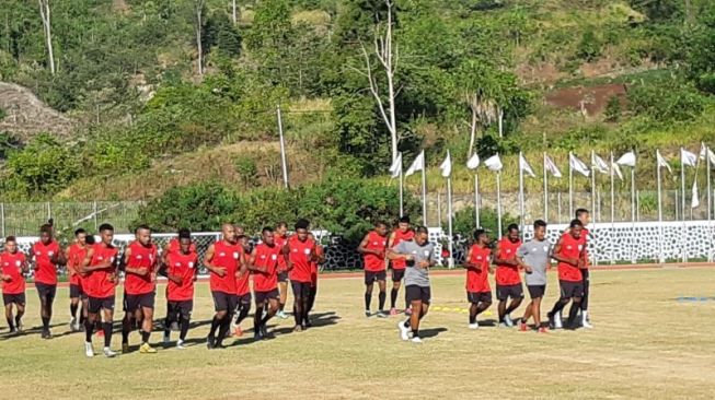 Arungi Kompetisi Liga 2 dan Piala Indonesia, Persipura Jayapura Butuh 30 Pemain
