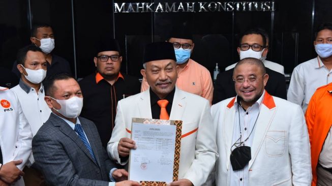 Partai Keadilan Sejahtera (PKS) secara resmi telah melayangkan gugatan judicial review Pasal 222 Undang-Undang nomor 7 Tahun 2017 tentang Pemilihan Umum (UU Pemilu) ke Mahkamah Konstitusi (MK). (Foto dok. PKS)