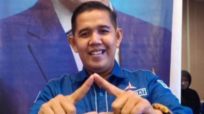 Mantan Ketua PSI Ari Prima Resmi Jadi Pengurus Demokrat Sumbar, Ini Targetnya