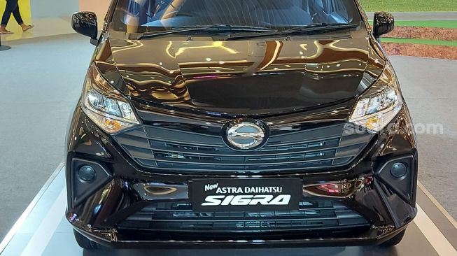 New Daihatsu Sigra meluncur pada Kamis (7/7/2022) di Summarecon Mall Bekasi [Suara.com/Manuel Jeghesta Nainggolan].