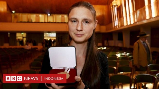 Maryna Viazovska, Ilmuwan Genius Asal Ukraina
