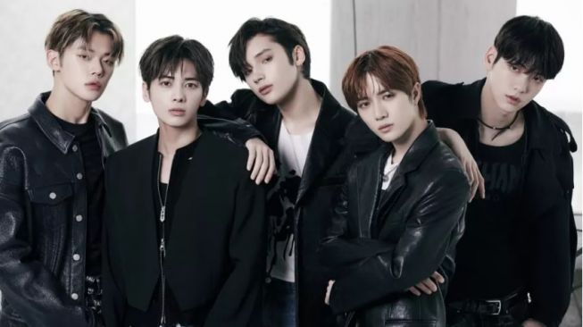 Album minisode 2: Thursday's Child TXT Pecahkan Rekor Lagi di Billboard!