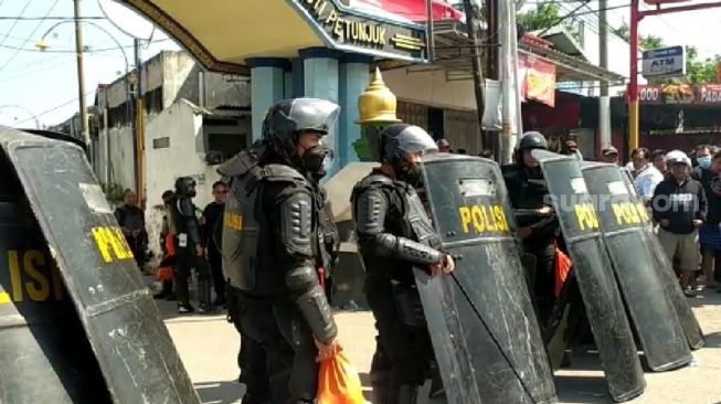 Halangi Penangkapan DPO Pencabulan Santri, Lima Simpatisan Anak Kiai Jombang Ditetapkan Tersangka