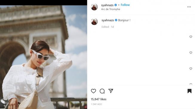 Foto: Liburan ke Paris Bareng Keluarga, OOTD Serba Putih Syahnaz Disanjung Seperti ABG (instagram/syahnazs)