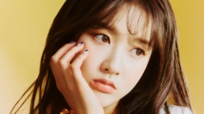 Sieun STAYC Tunjukkan Persona Cantiknya di Foto Konsep untuk 'WE NEED LOVE'