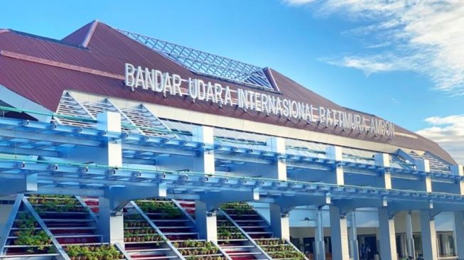 Ambon Cuaca Buruk, Delapan Penerbangan ke Bandara Internasional Pattimura Dialihkan